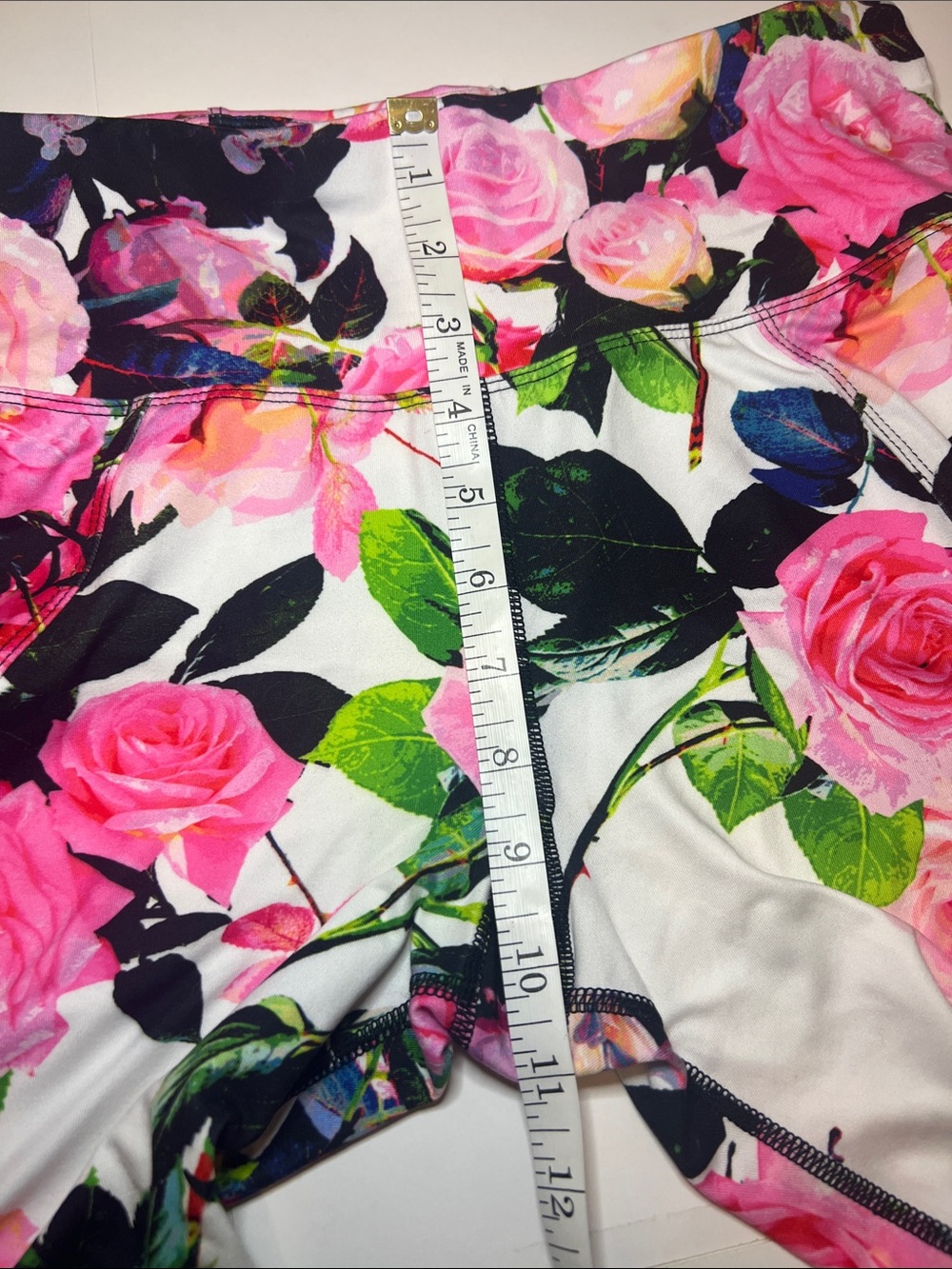 Betsy Johnson Give Love Get Love Floral Capri Workout Leggings Mesh Seams Sz M - Picture 13 of 14